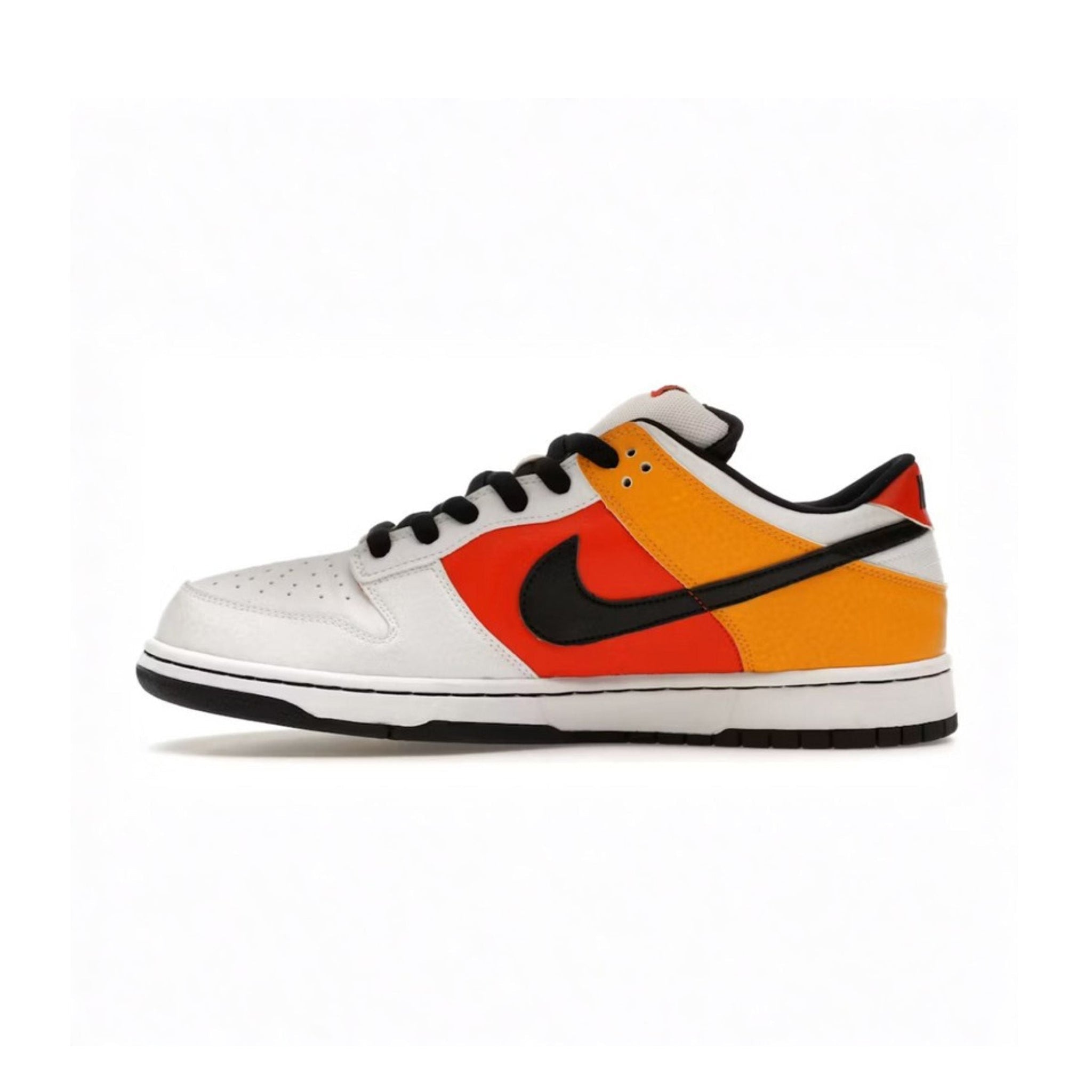Nike SB Dunk Low Raygun "Home" - Hype World