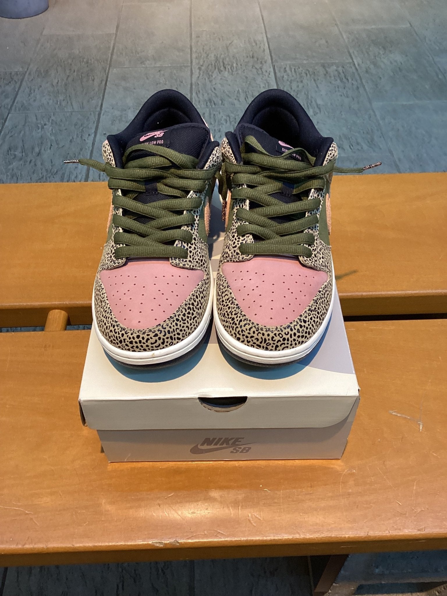 Nike SB Dunk Low Size 10.5 Preowned - Hype World