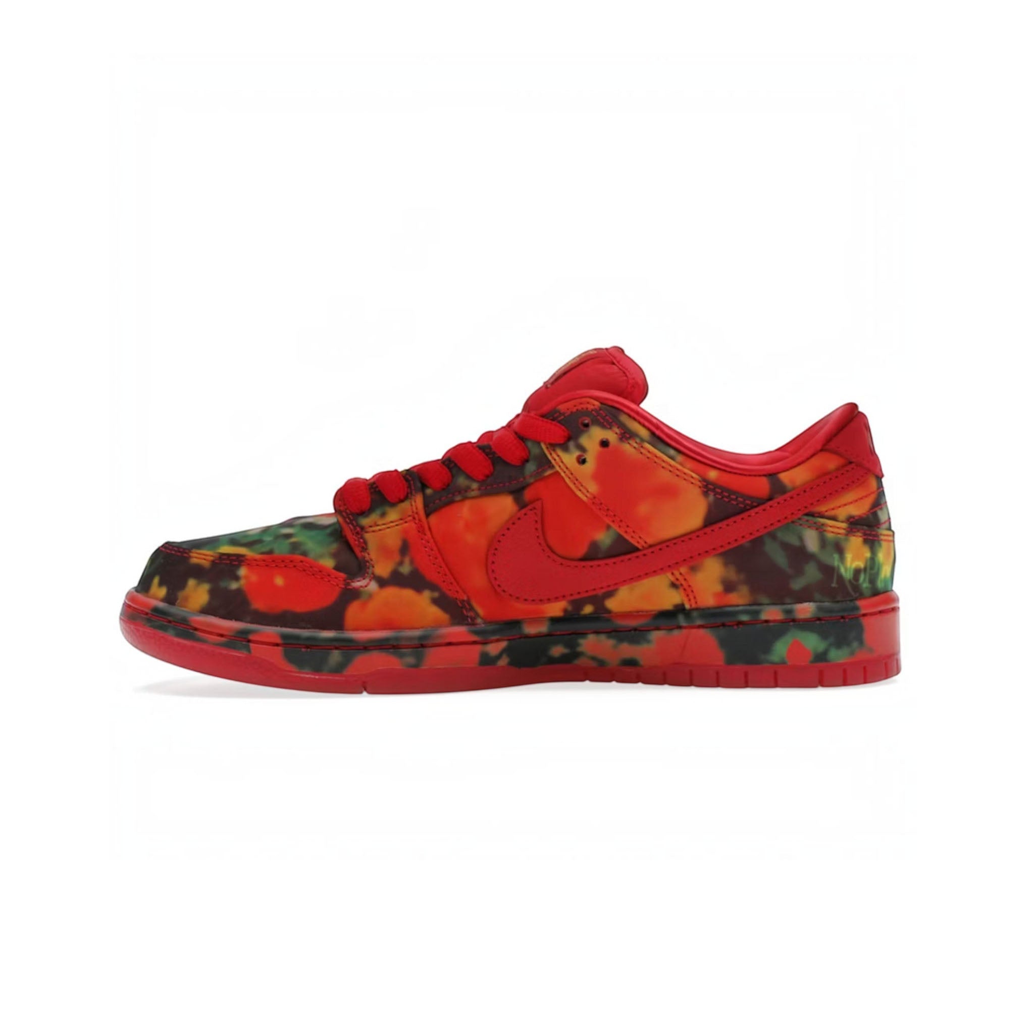 Nike SB Dunk Low “Wizard Of Oz Poppy Field” (PS) - Hype World