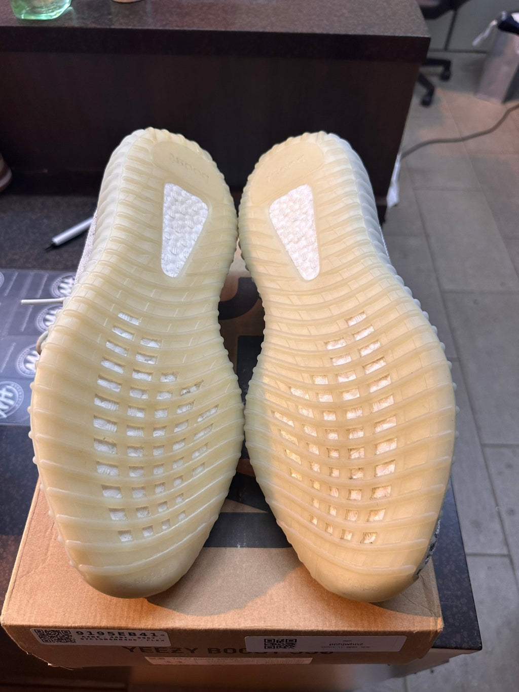 Yeezy 350 "Blue Tint" Tried On - Hype World