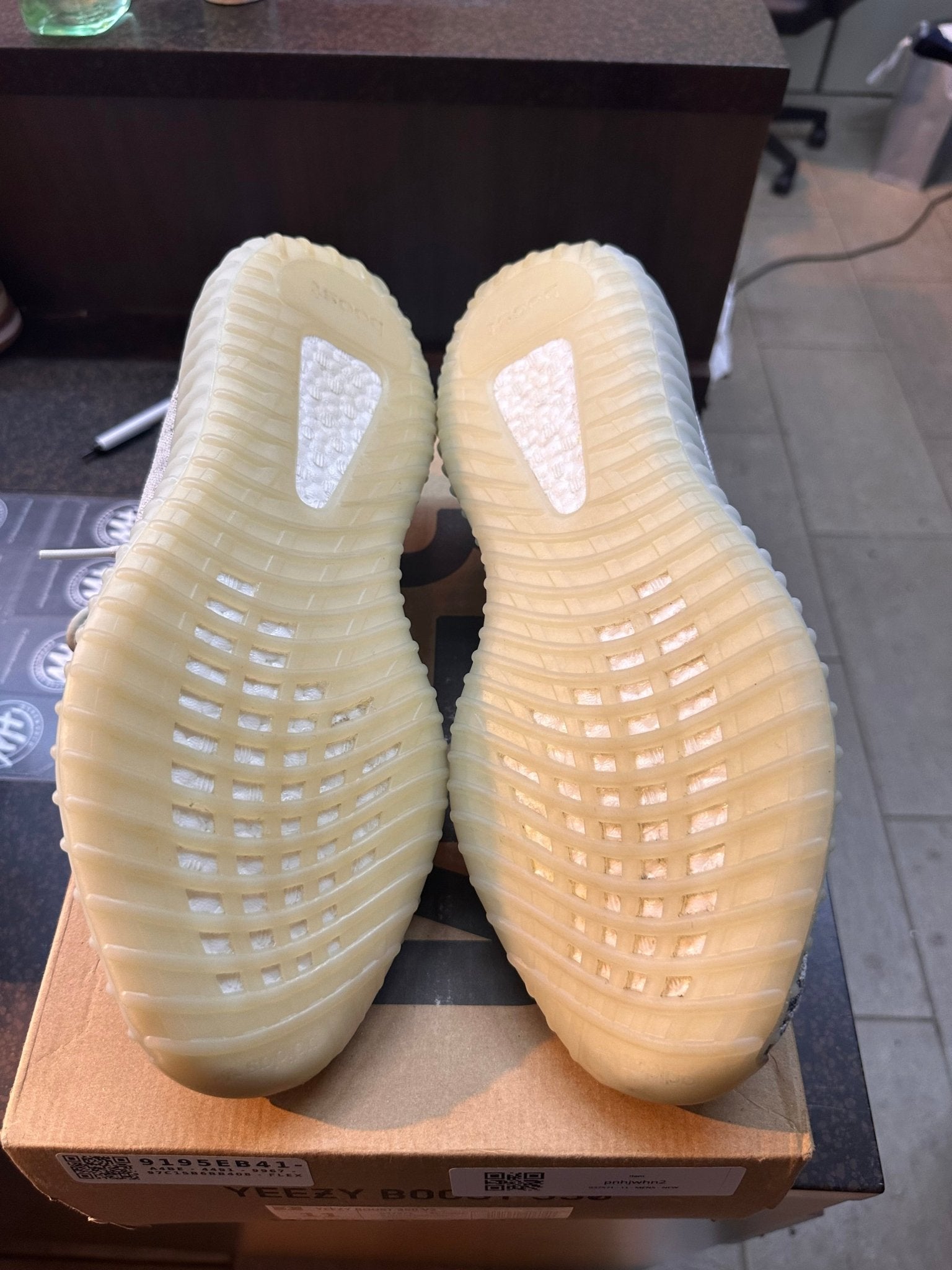 Yeezy 350 "Blue Tint" Tried On - Hype World