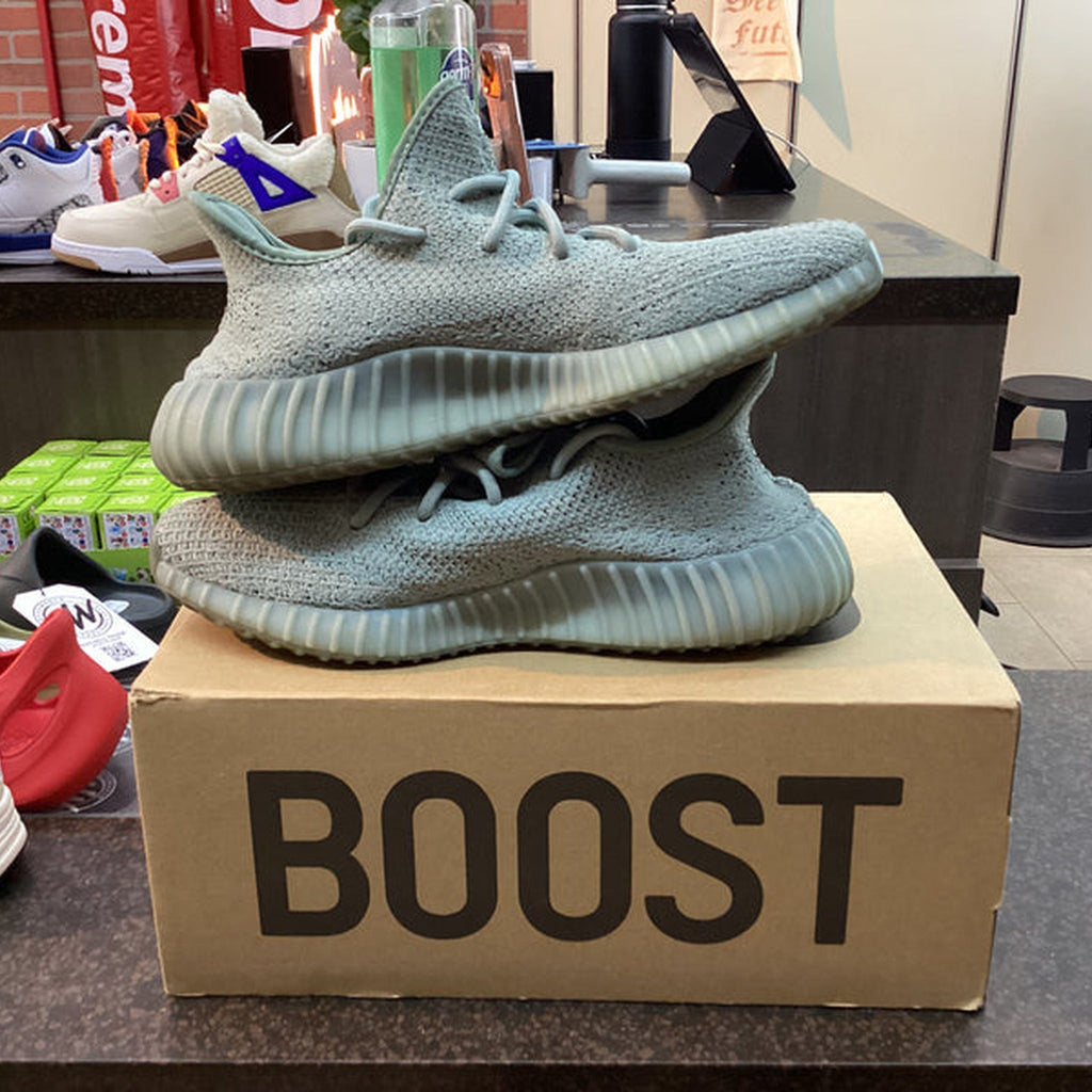 Yeezy 350 v2 “Salt” Size 9 Preowned - Hype World