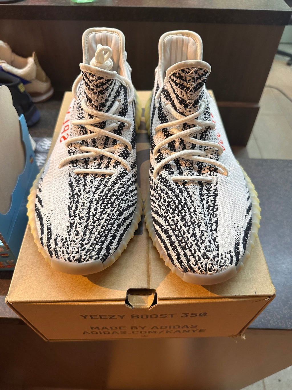 Yeezy 350 "Zebra" Preowned - Hype World