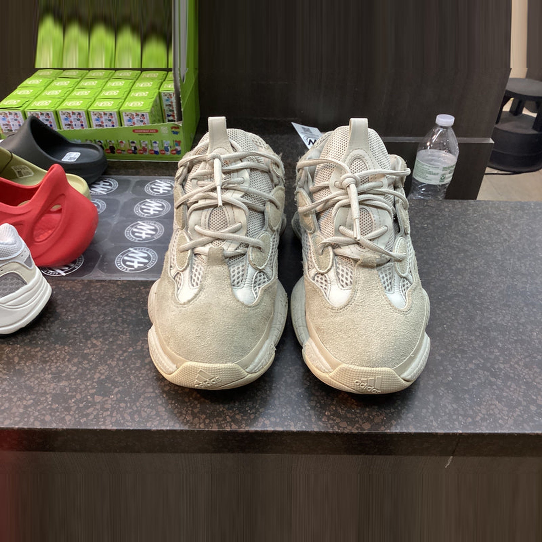 Yeezy 500 “Blush” Preowned Size 11 No Box - Hype World