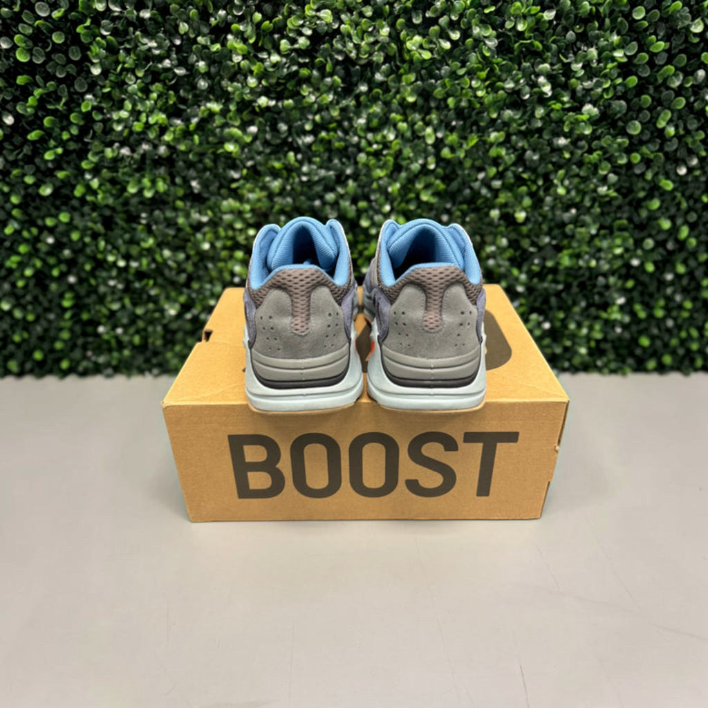 Yeezy 700 "Carbon Blue" Size 10 Preowned - Hype World