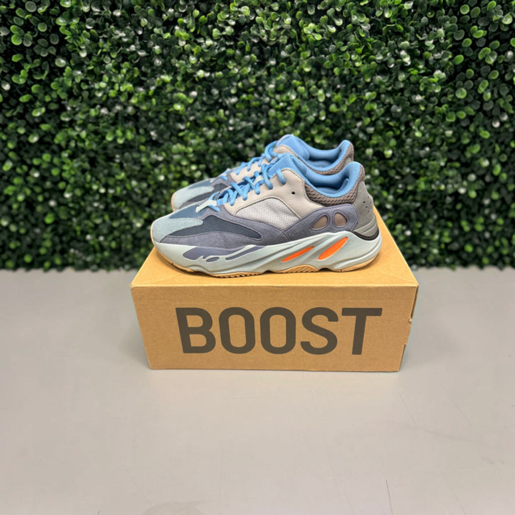 Yeezy 700 "Carbon Blue" Size 10 Preowned - Hype World