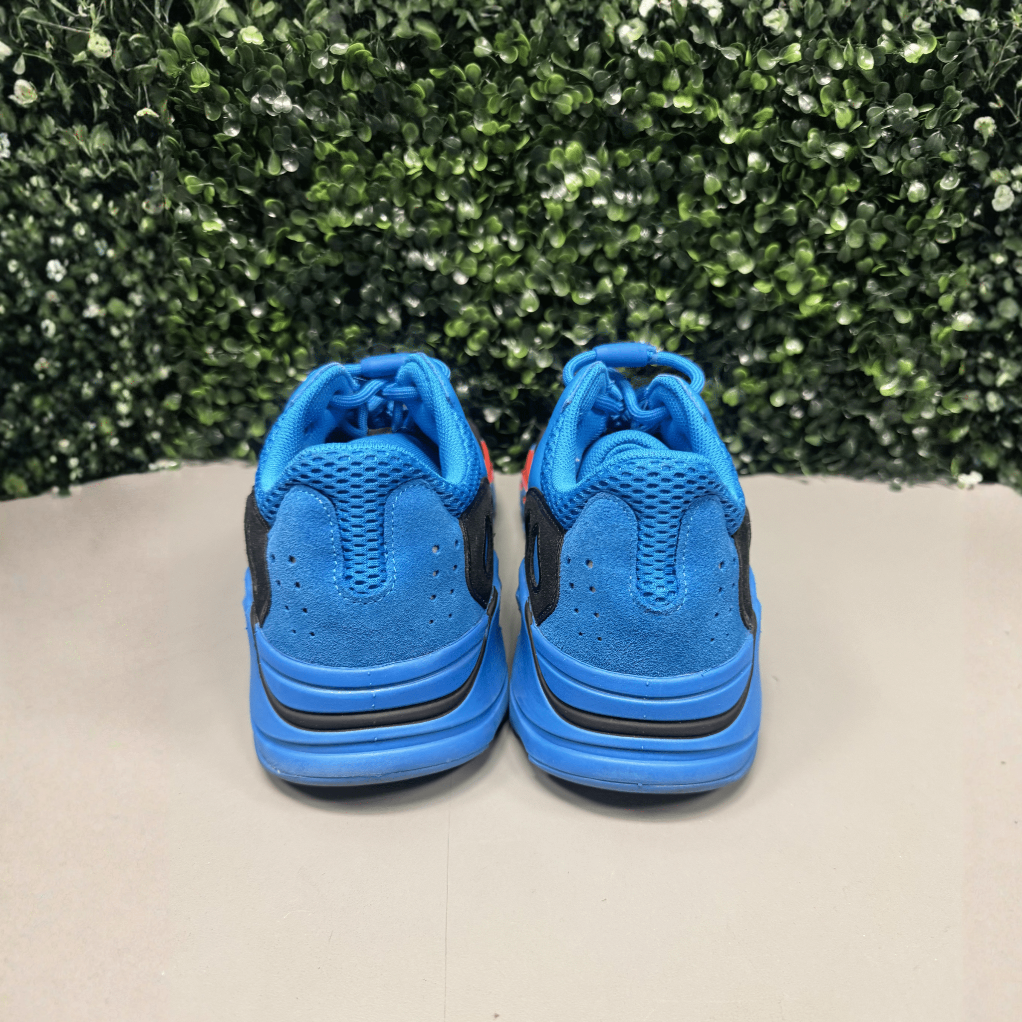 Yeezy 700 Hi-"Res Blue" Size 13.5 Preowned - Hype World