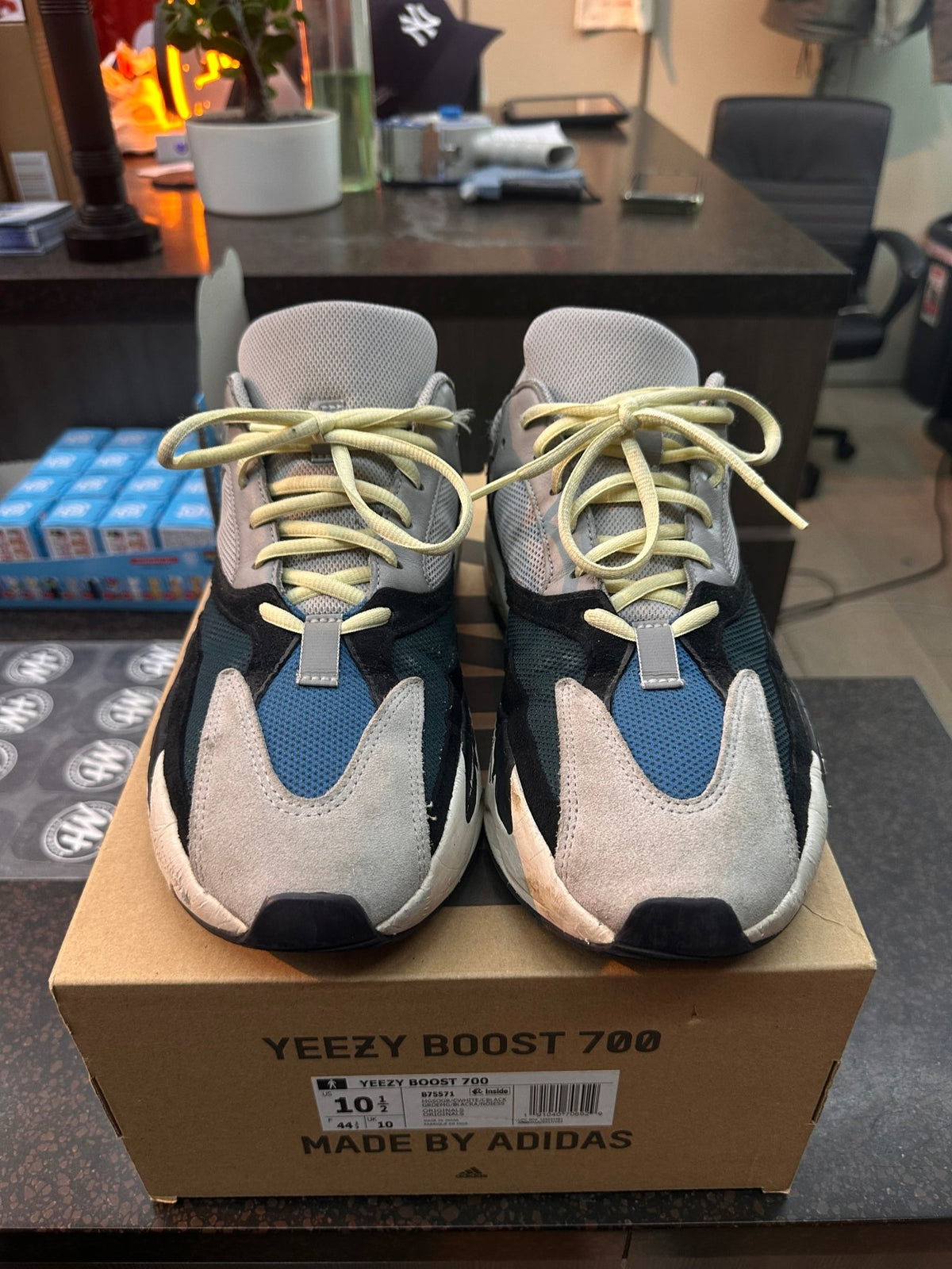 Yeezy 700 "Waverunner" Preowned - Hype World
