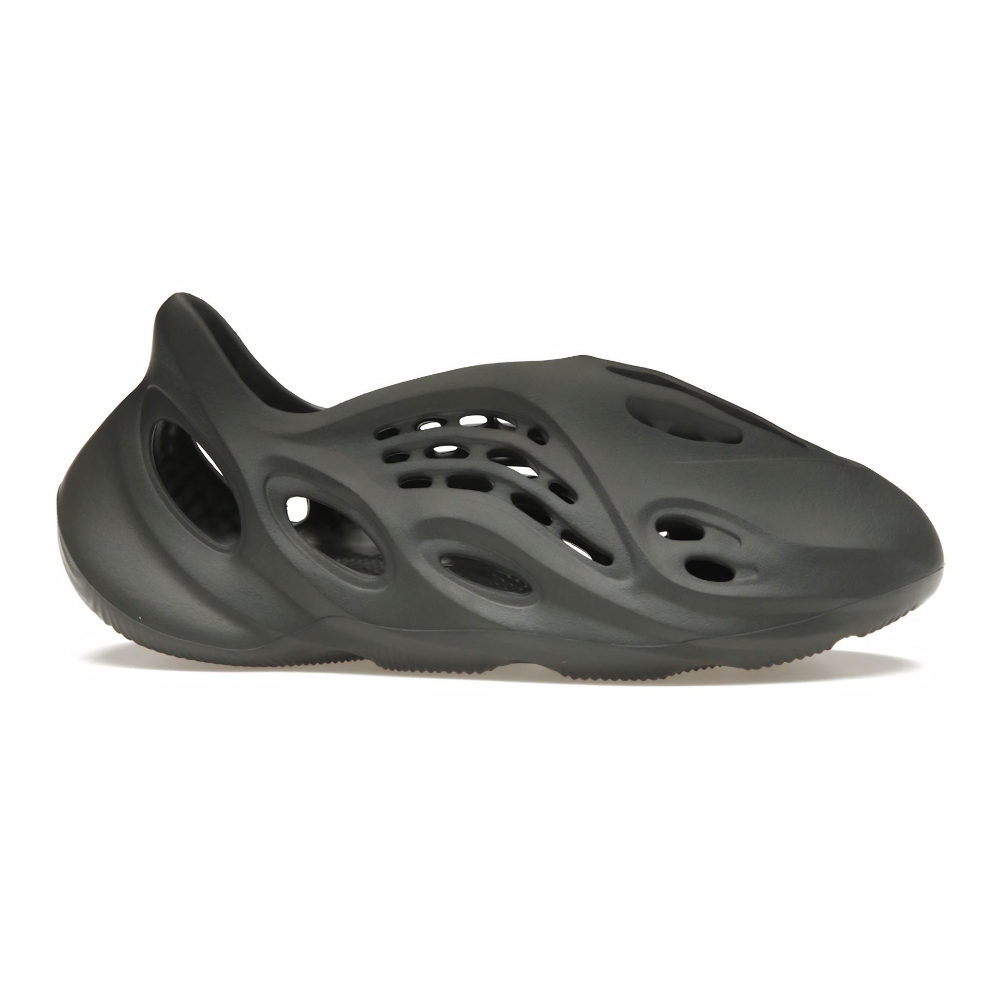 Yeezy Foam Runner “Carbon” - Hype World