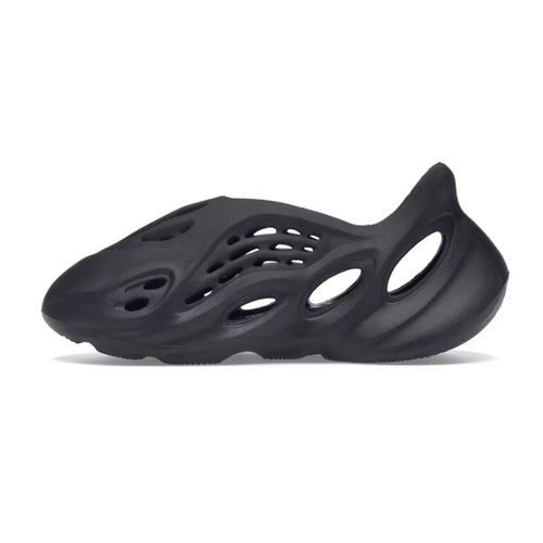 Yeezy Foam Runner "Onyx" - Hype World