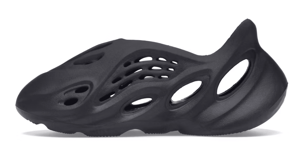 Yeezy Foam Runner "Onyx" (Kids) - Hype World