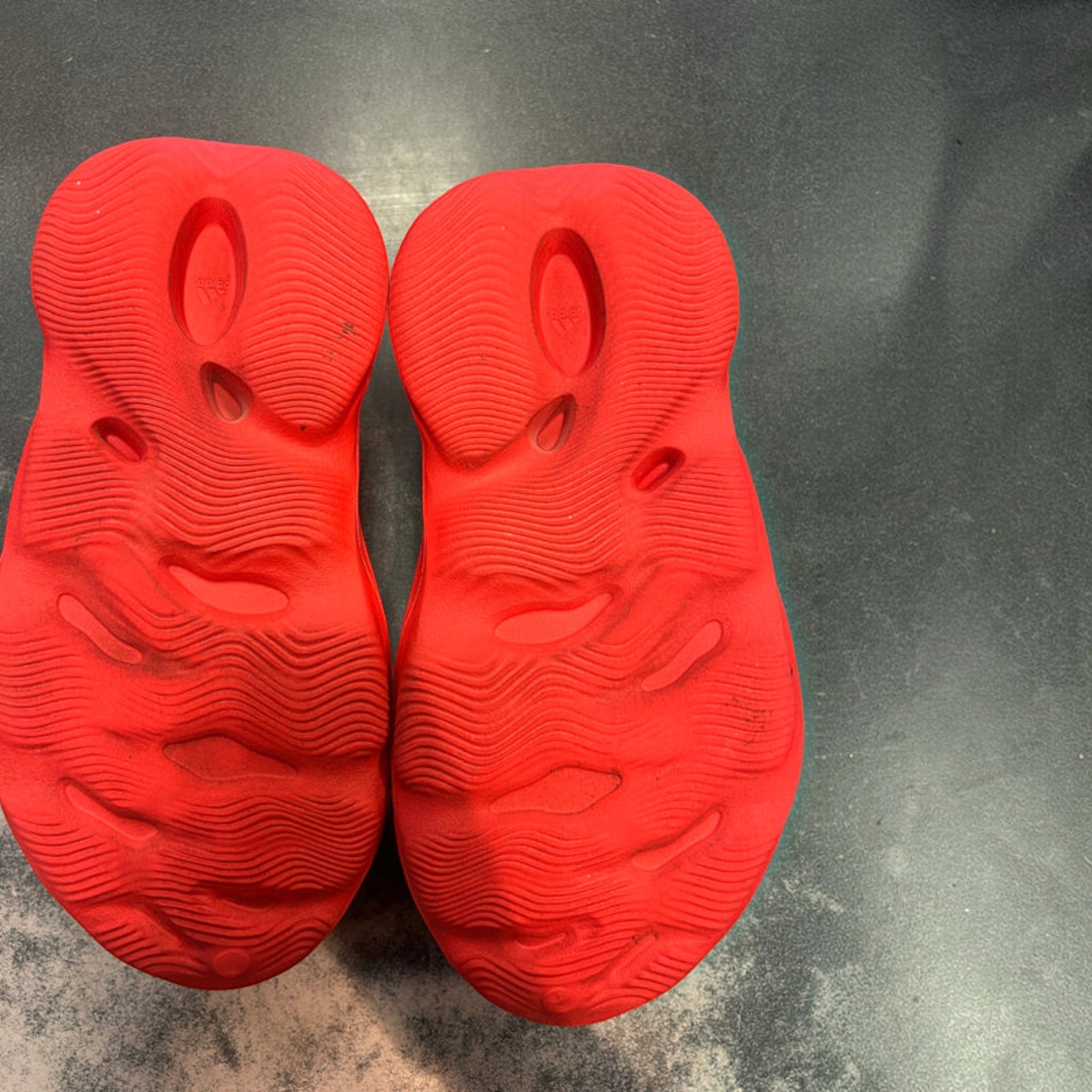 Yeezy Foam Runner "Vermillion" Size 8M Preowned NO BOX - Hype World