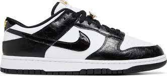 Nike Dunk Low SE "World Champs Panda"