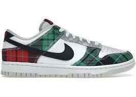 Nike Dunk Low "Plaid"